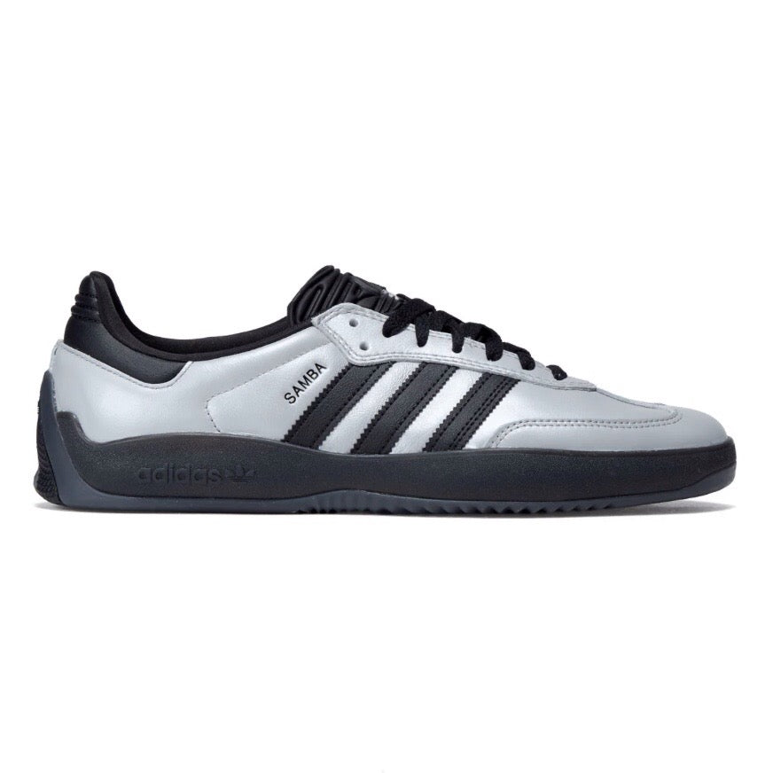  SAMBA ブラック シルバー スニーカー Adidas Puig Samba ADV - Silver / Black | 35th North