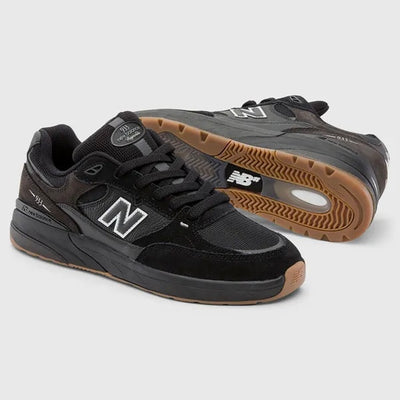 New Balance 933 Andrew Reynolds - Black / Black (NM933NAP)