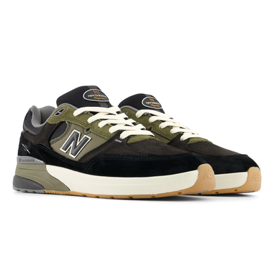 New Balance Numeric 933 Andrew Reynolds skate shoes