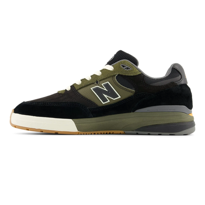 New Balance Numeric 933 Andrew Reynolds skate shoes