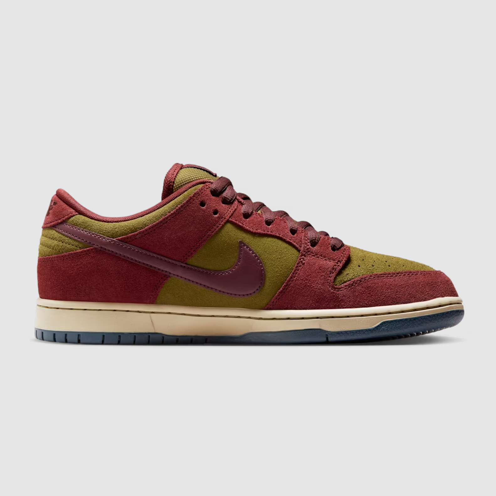 Nike SB Dunk Low Pro -  Dark Team Red