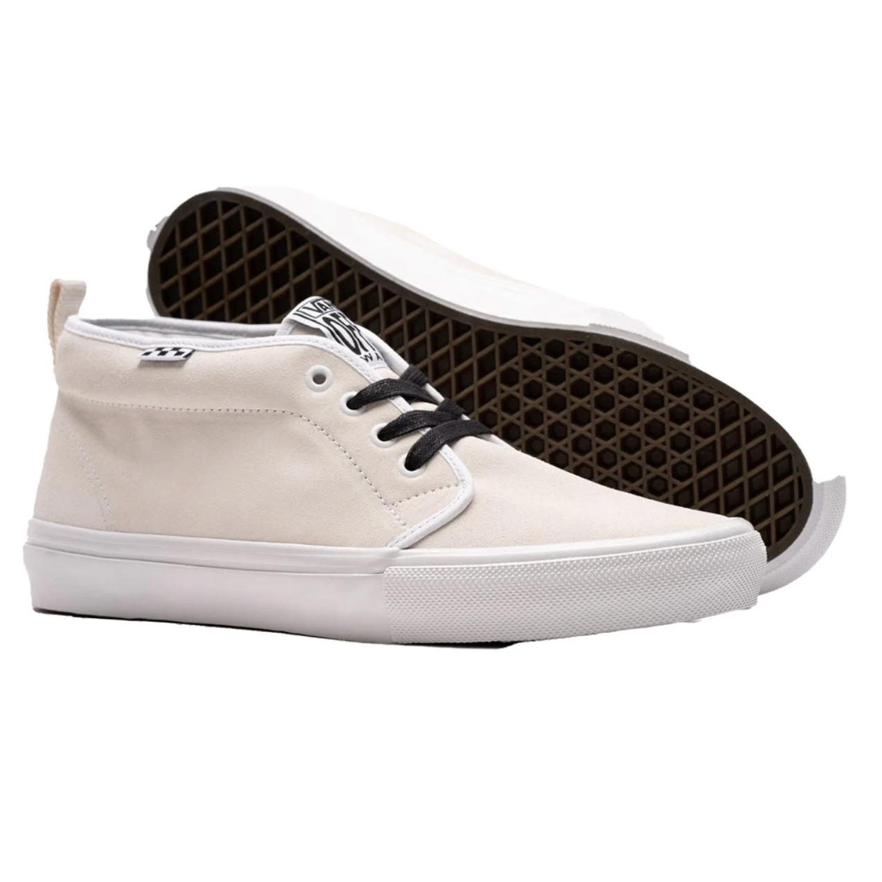 Vans mid chukka hot sale