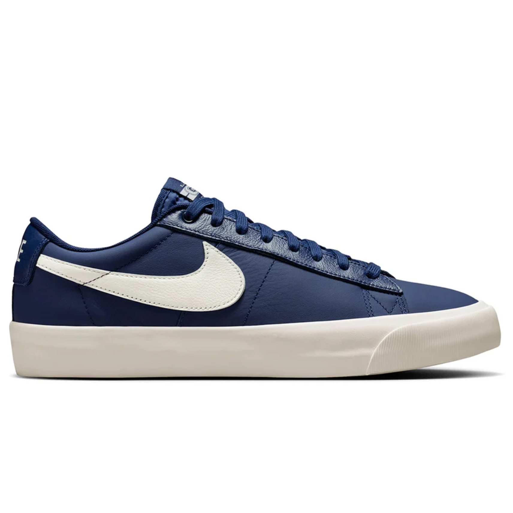 nike quartersnacks blazer