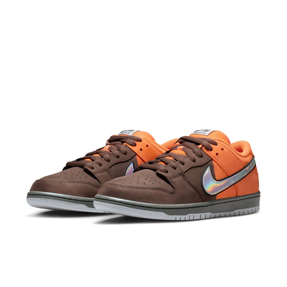 靴 Nike SB Dunk Low \