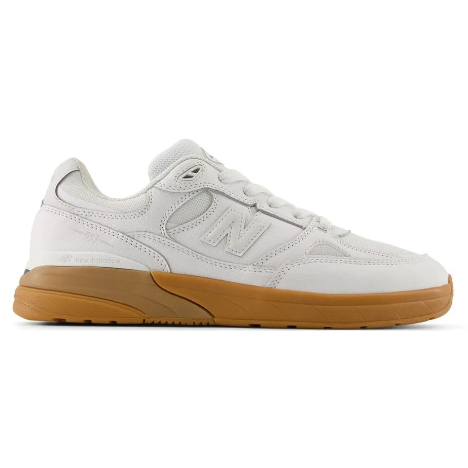 Box is labeled as "White/Black" but White/Gum feels like a better description to us.

The New Balance Numeric 933 Andrew Reynolds Skate Shoes combine legendary design with modern comfort. Featuring ABZORB® midsole cushioning for impact protection and a durable suede upper, these skateboarding shoes deliver a heritage New Balance running shoe feel, adapted for skateboarding.

Key Features:

Signature model of pro skater Andrew Reynolds

ABZORB® midsole for superior impact absorption

Suede and mesh upper for
